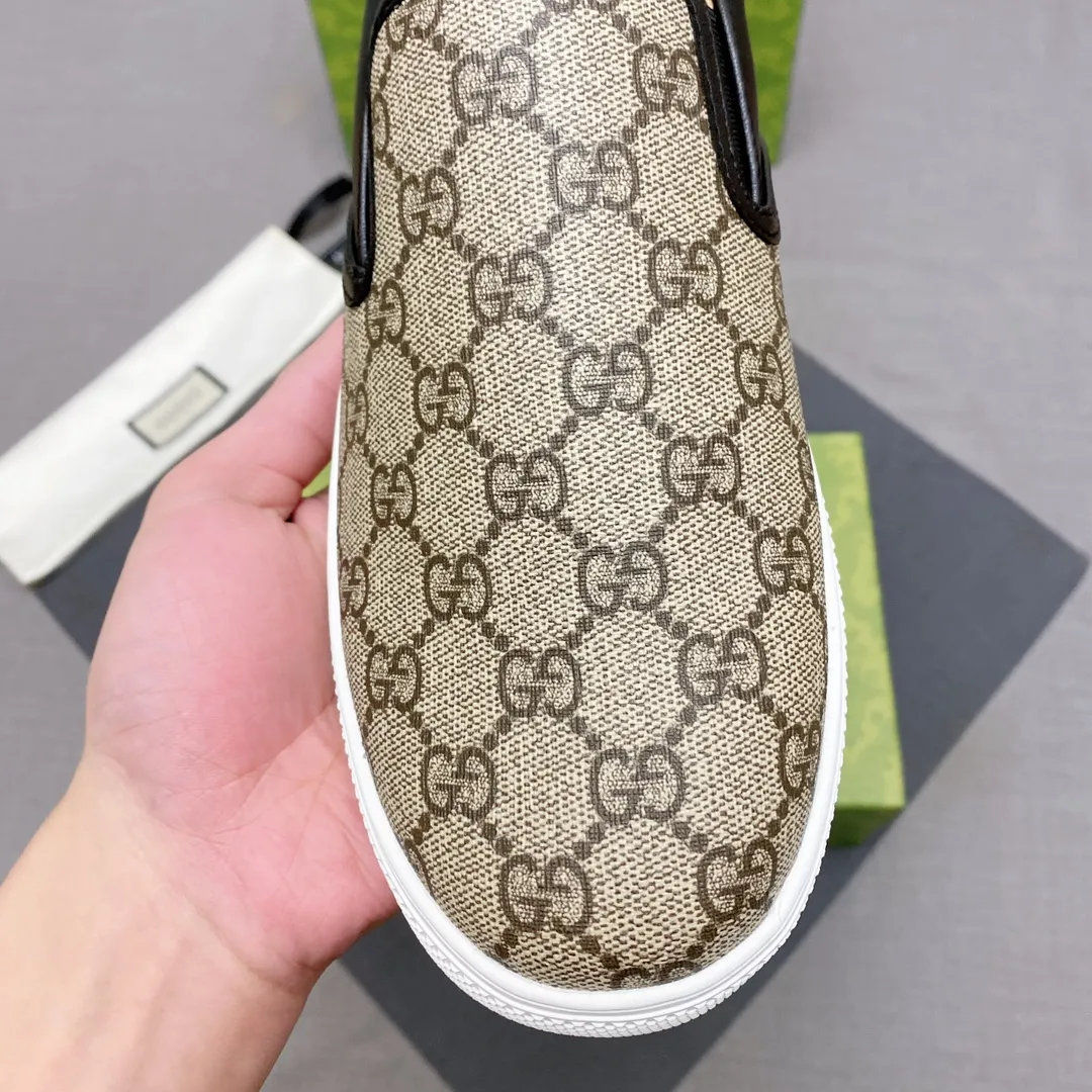 p360 The official website synchronizes the 1:1 replica🇮🇹🇮🇹"GUCCI"🔍🔍for sale at the men's 2025 counter simultaneously, 1:1 large G font, high-end 3D pattern, fashionable and casual, comfortable and breathable personality, the first choice for trendy men, imported sheepskin lining, comfortable, breathable and fashionable Trendy, a must-have for trendy men, soles: Original soles specially provided by the original factory, exclusive movable molded soles are super comfortable, original factory goods, 🔍🔍high quality, you can enter and leave the counter at will, 38-44, (45 can be customized, non-returnable or exchangeable) available from stock, you deserve it No. 005